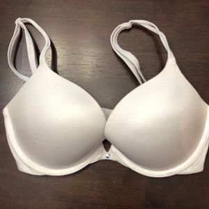 Victoria’s Secret very sexy push-up bra size 32D